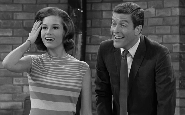 Dick Van Dyke Show Porn - 12 Things You Didn't Know About Mary Tyler Moore - AmongMen